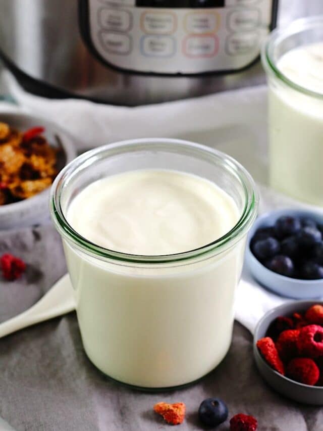Instant Pot Keto Cold Start Greek Yogurt to save in a glass container