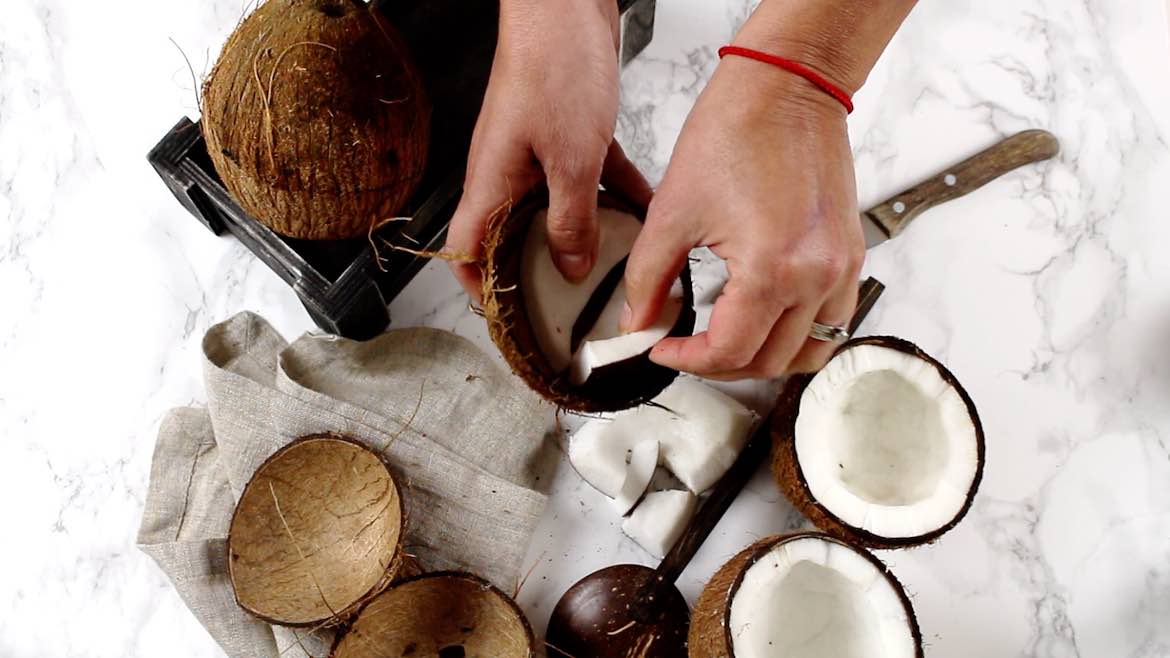 Removing coconut meat out of coconut shells