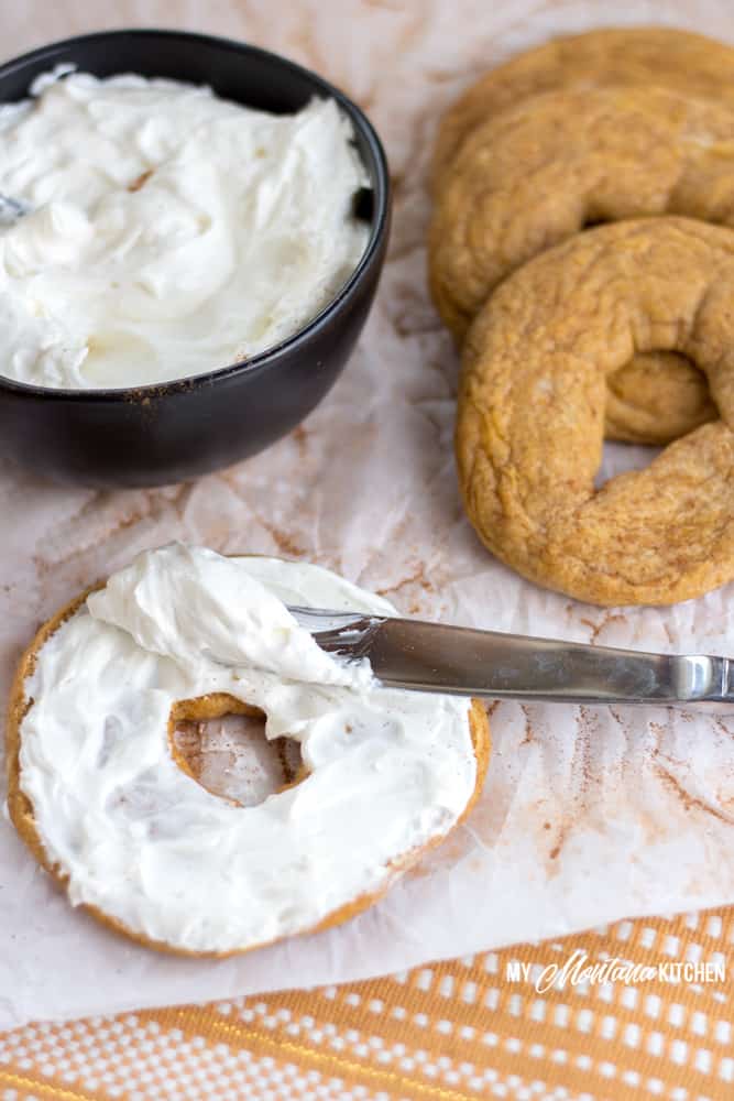 low-carb-pumpkin-bagels with spread