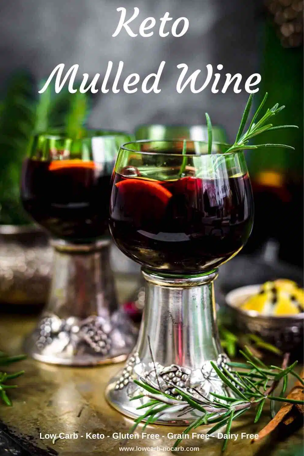 glass of keto mulled wine made in an instant pot
