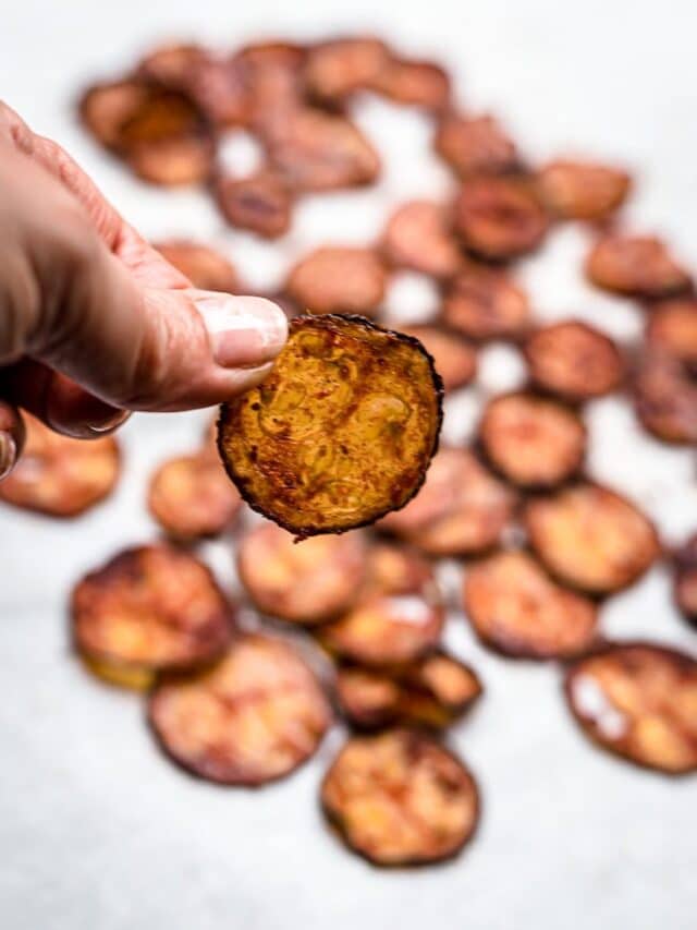 Keto Vegetable Chips ready to eat