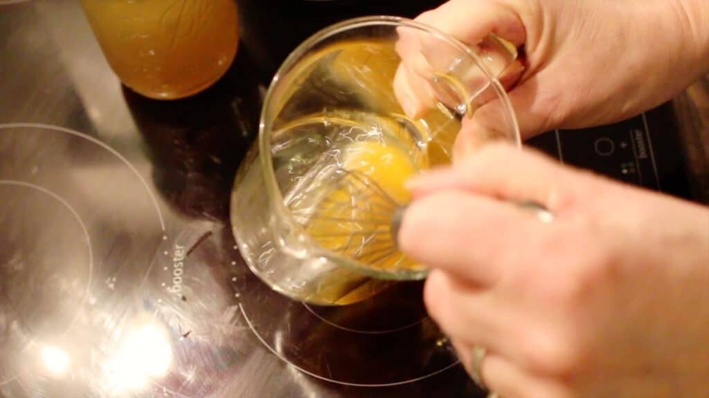 Soupe aux œufs à faible teneur en glucides