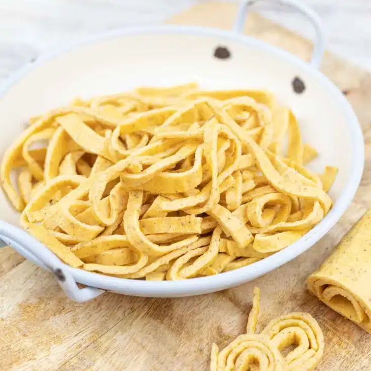 Low Carb Pasta Recipe in a bowl