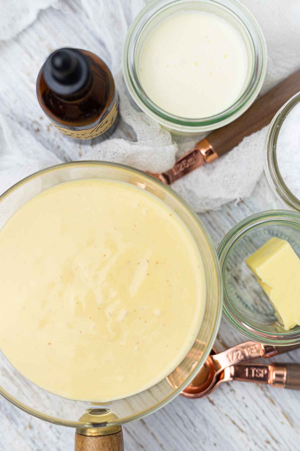 Keto Sweetened Condensed Milk in a glass bowl