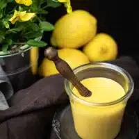 Sugar-Free Lemon Curd with fresh lemons.