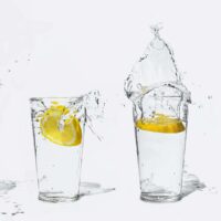 Splashes of water with lemon.